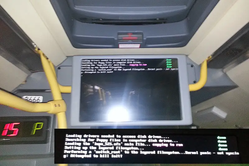 Pantalla de un equipo mostrando mensajes de arranque