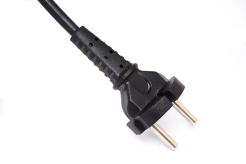 Clavija de un cable de alimentación